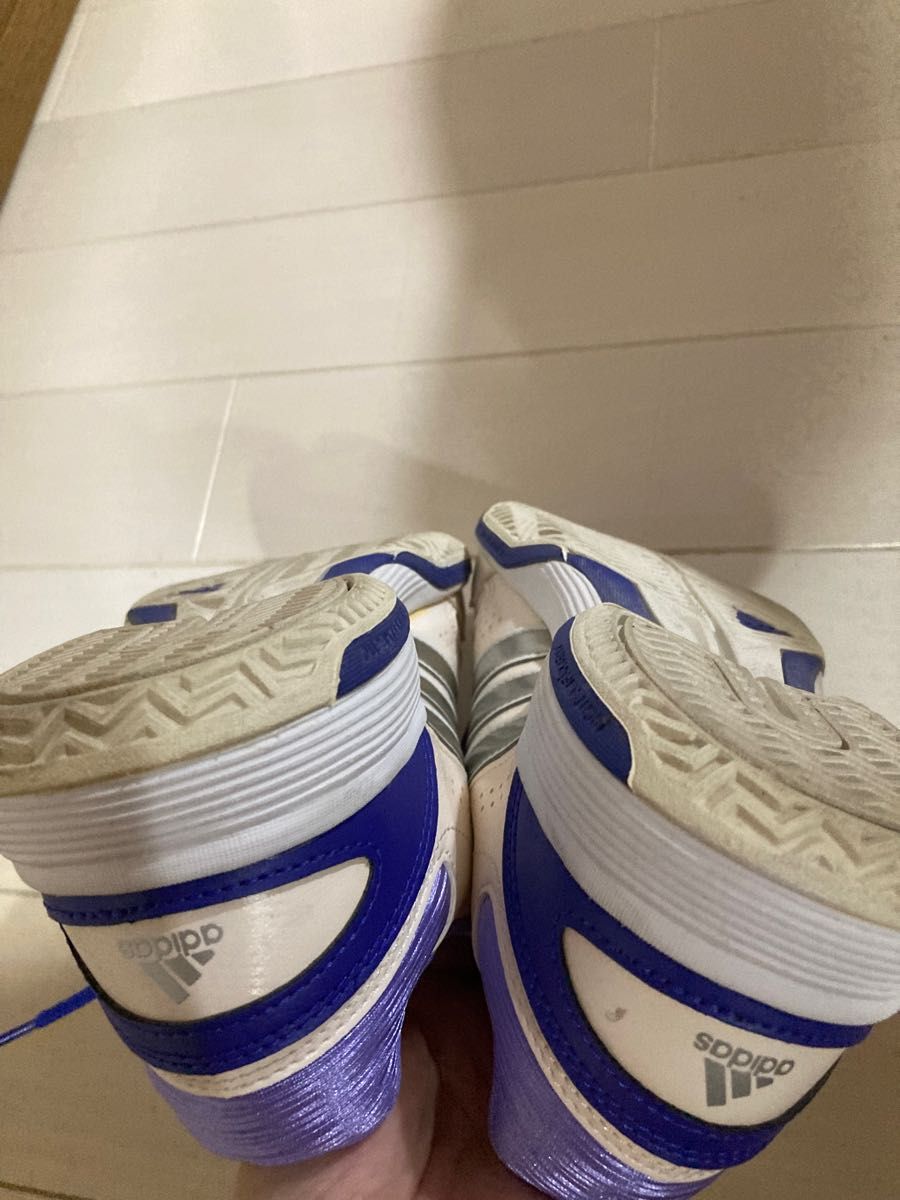 テニスシューズ adidas 22 5|PayPayフリマ