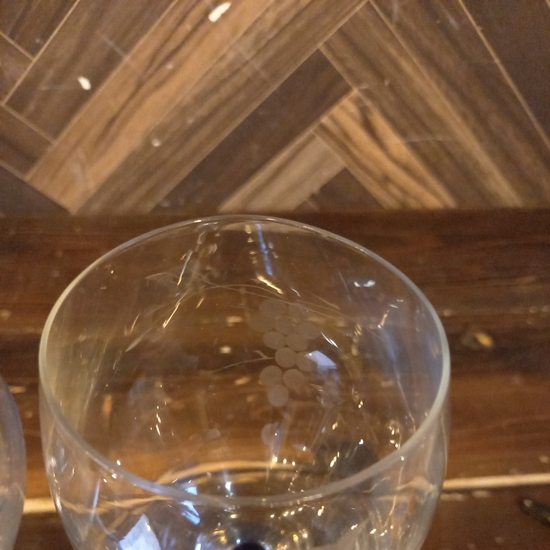 N4097 ワイングラス クリスタルガラス 葡萄 ブドウ ガラス細工 ぶどう 美品 ２脚 発送ヤマト60サイズ 札幌_画像7