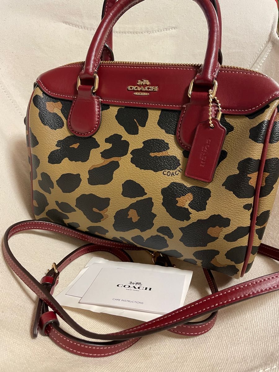 新品同様　COACH コーチ　2way ハンドバッグ ショルダーバッグ　レオパード