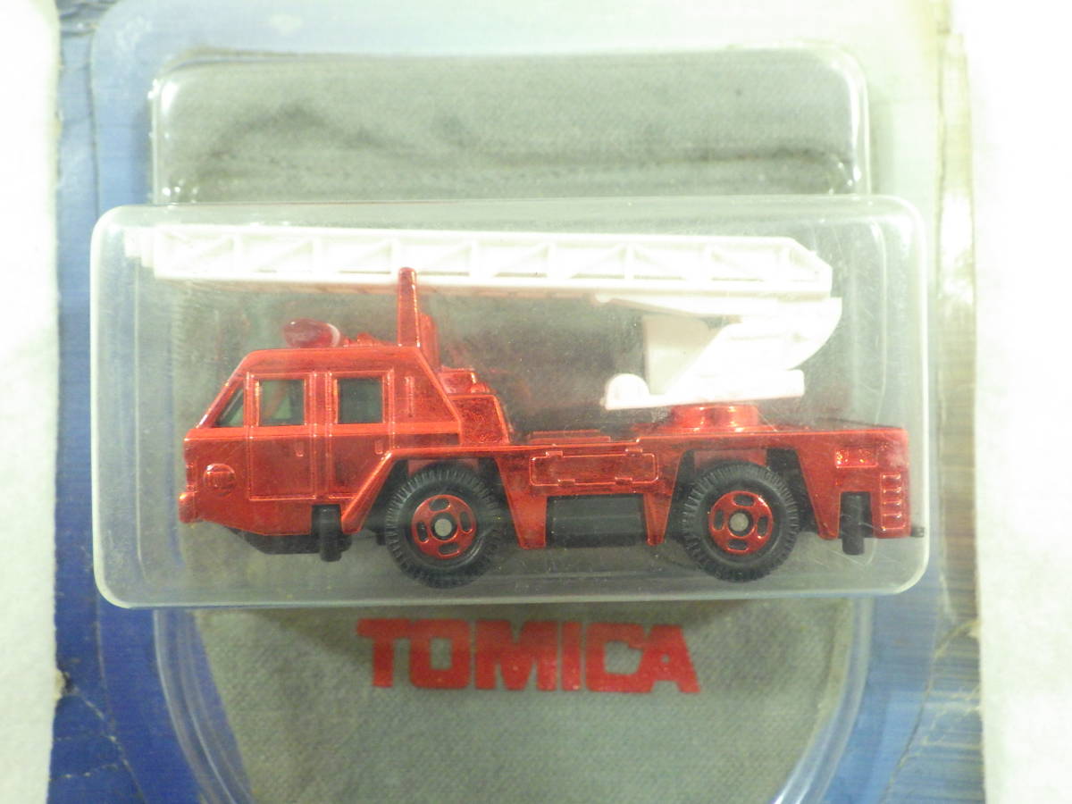 絶版品 ピカピカトミカ 01 日産ディーゼル ハシゴ付消防車 TOMY TOMICA NISSAN DIESEL FIRE TRUCKの画像2