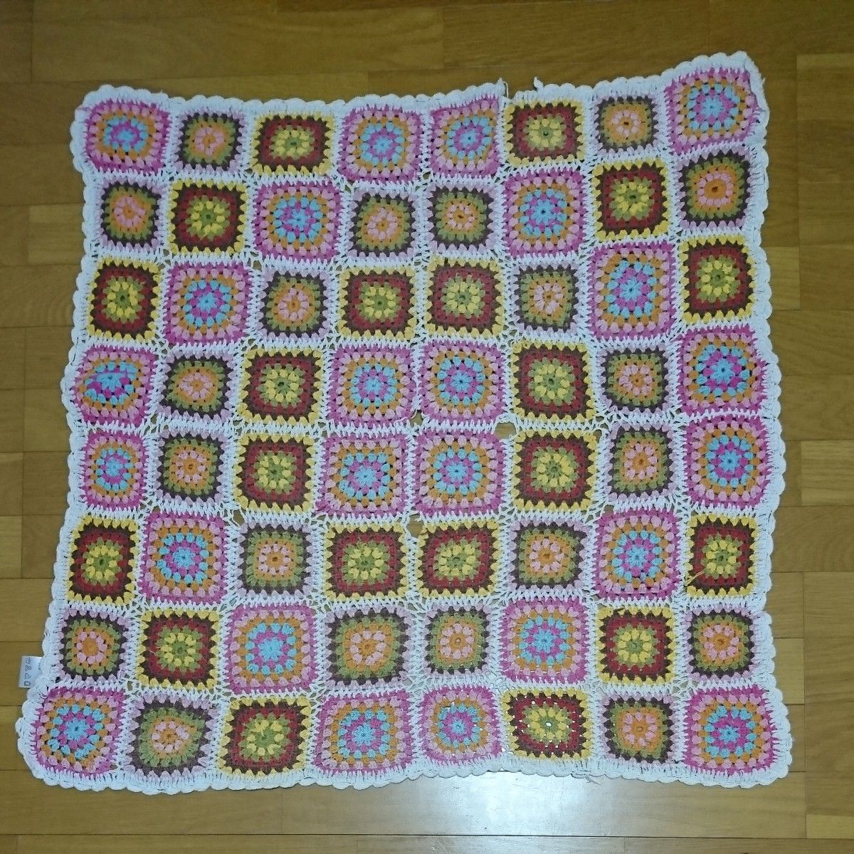 お花刺繍カラフルクロシェカバー  チカチカ エスニック80㎝×80㎝