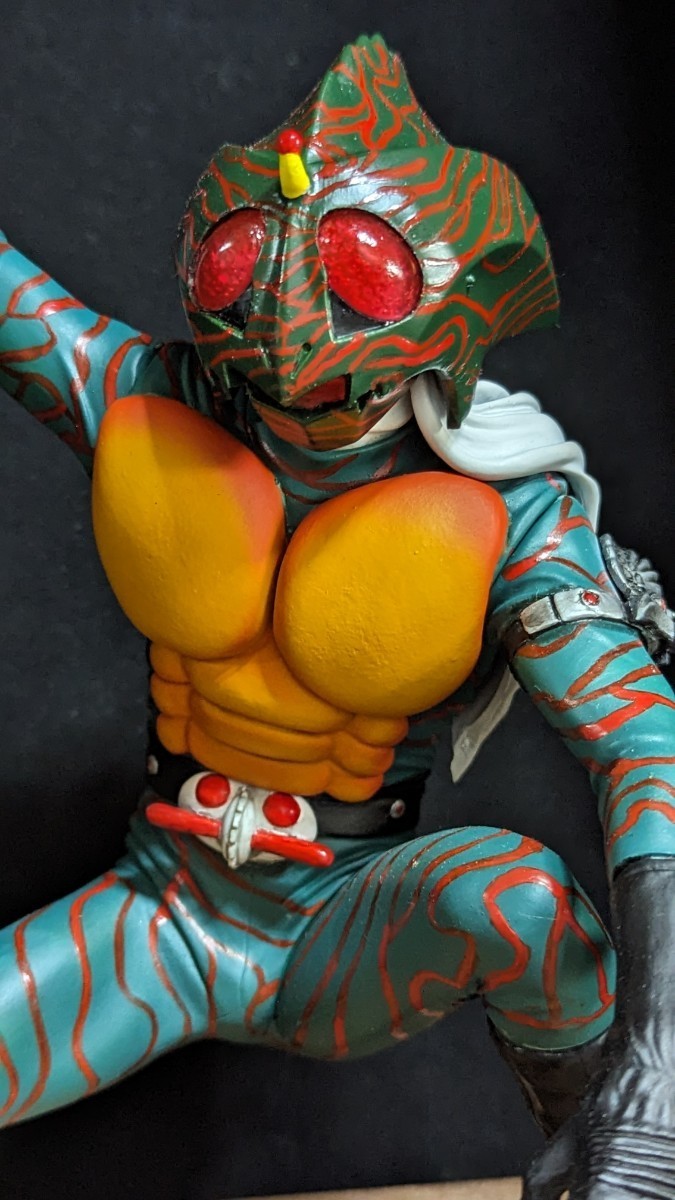 ボークス 1/6仮面ライダーアマゾンガレージキット完成品(電飾 ボークス 1/6仮面ライダーアマゾンガレージキット完成品(電飾