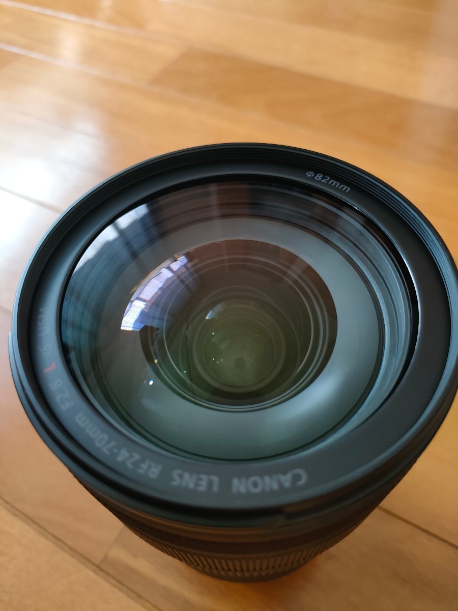 【送料無料】【極美品】Canon RFレンズ 24-70mm F2.8 L IS USM_画像2