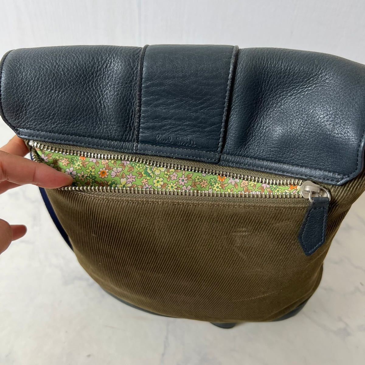 低価格の ポールスミス 230824 メンズクロスボディーバッグ Smith