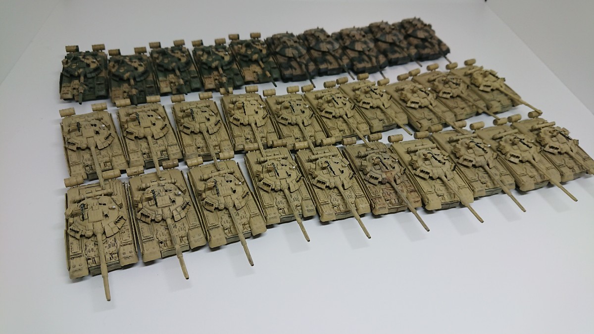 30 piece set 1/144 TAKARA Takara WTM World Tank Museum no. 6.T-80U tank Russia army Secret cho-runi*oryo-ru