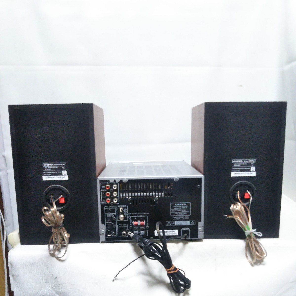送料無料(M2395)ONKYO オンキョー CDコンポ NFR-7 スピーカー D 送料無料(M2395)ONKYO オンキョー CDコンポ NFR-7 スピーカー D