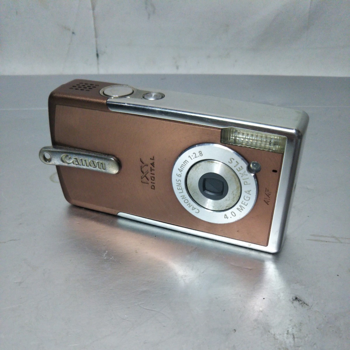 送料無料(４M2585)Canon　キャノ　PC1060　　6.4mm　F2.8　デジタルカメラ　デジカメ
