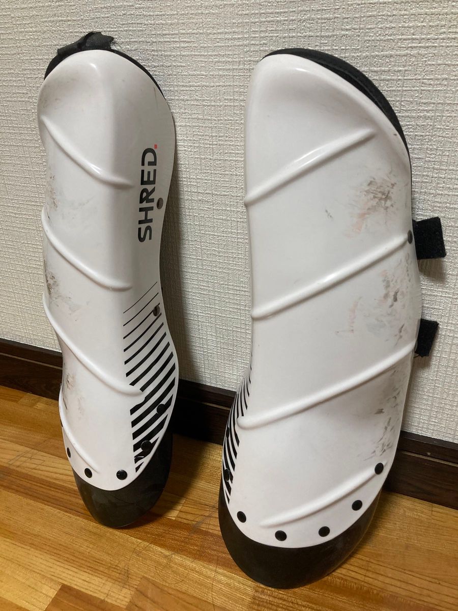 SHRED スキープロテクター レガース レッグガード|Yahoo!フリマ SHRED スキープロテクター レガース レッグガード|Yahoo!フリマ