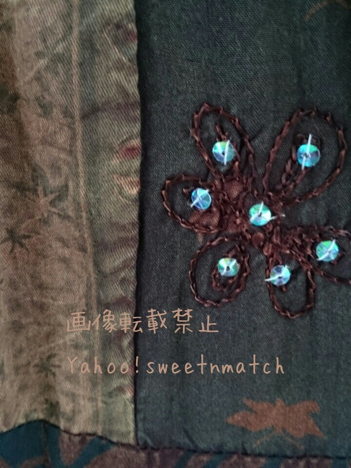  один пункт предмет этнический Asian лоскутное шитье цветок вышивка украшен блестками есть длинная юбка maxi юбка свободный размер большой размер новый товар не использовался 