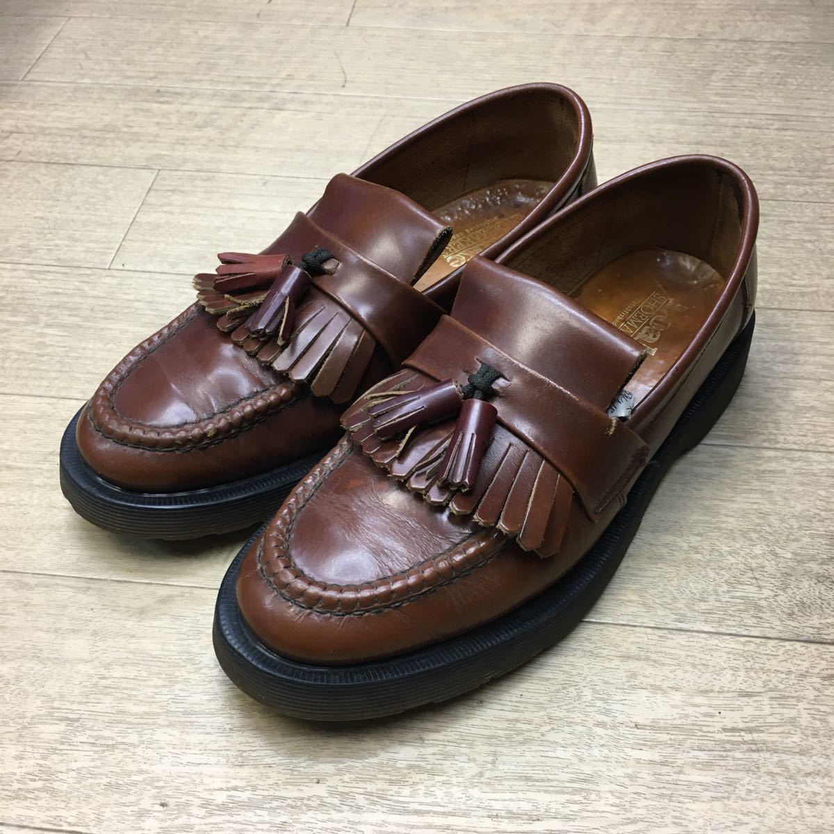 Loake タッセルローファー 革靴 茶 ブラウン シューズ マーチン ソール イングランド製_画像1