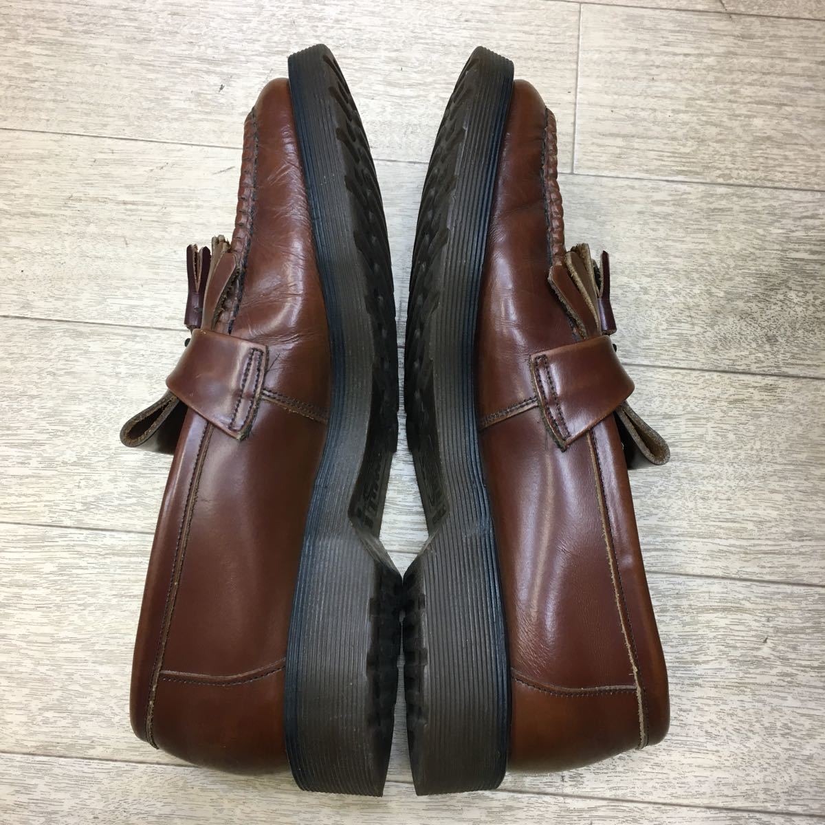 美品 loake タッセルローファー マーチンソール-