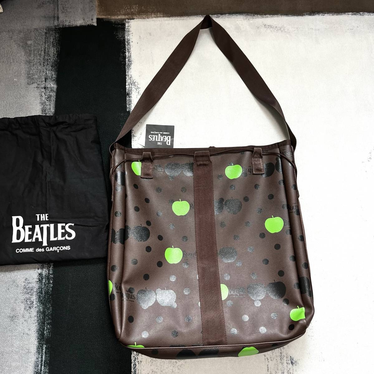 未使用品 レア◆COMME des GARCONS コムデギャルソン ショルダーバッグ BEATLES BAG ビートルズ バッグ メンズ レディース  ブラウン