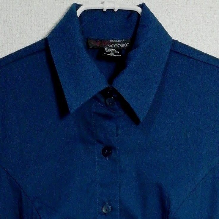シャツ　シャツブラウス　トップス　青　ブルー　紺色　ネイビー　半袖　ストレッチ　オフィス　レディース　レディースファッション　夏