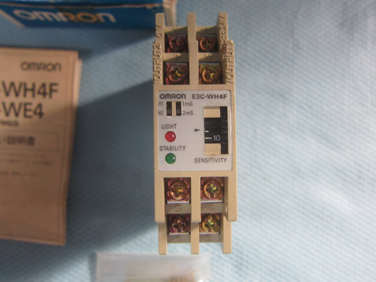 OMRON E3C-WH4F 光電スイッチ増幅器_画像3