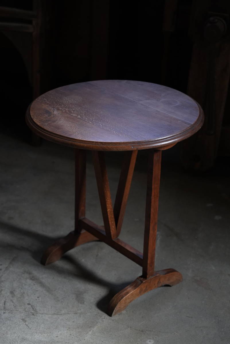 古い無垢材の小ぶりな折り畳み木製ワインテーブル / 1900年代