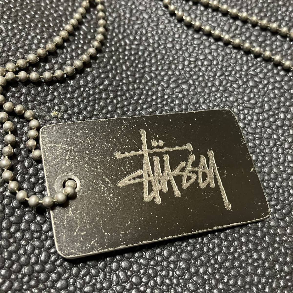 ws137】希少 STUSSY×FUTURA コラボ 両面 ドッグタグ ネックレス ws137】希少 STUSSY×FUTURA コラボ 両面 ドッグタグ ネックレス