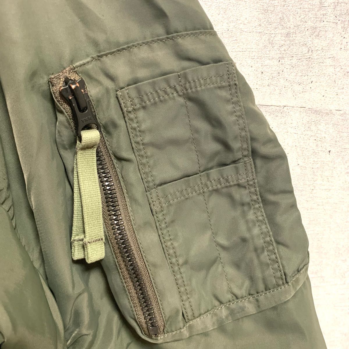 希少デザイン NIKE フライトジャケット ma-1 ボンバージャケット-
