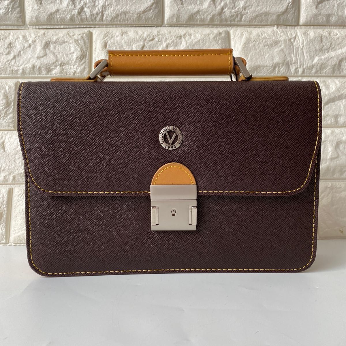 新品 GIORGIOVALENTI クラッチバッグ セカンドバッグ 新品 GIORGIOVALENTI クラッチバッグ セカンドバッグ