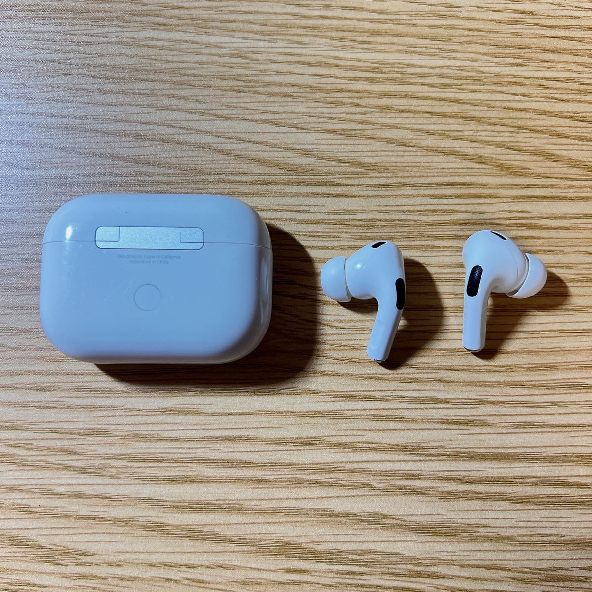 大幅値下げ 美品 AirPods Pro 第二世代 ライトニング｜Yahoo