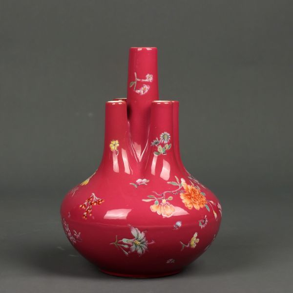 瓏】陶磁器 臙脂紅花卉紋五管瓶 大清乾隆年製 染付 置物擺件 古賞物 