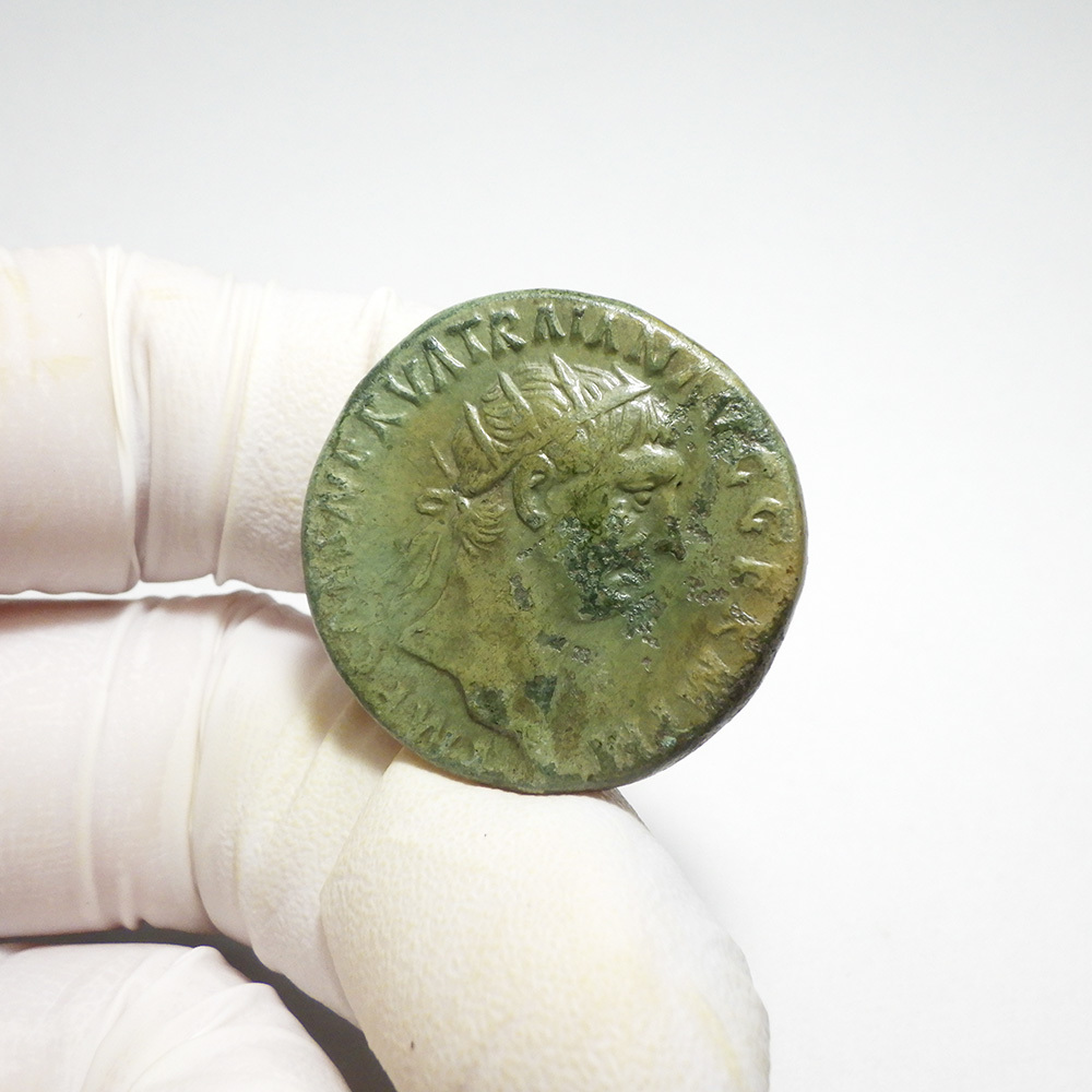 【古代ローマコイン】Trajan（トラヤヌス）クリーニング済 ブロンズコイン 銅貨 ドゥポンディウス(UZABjk8Zfg)_画像3