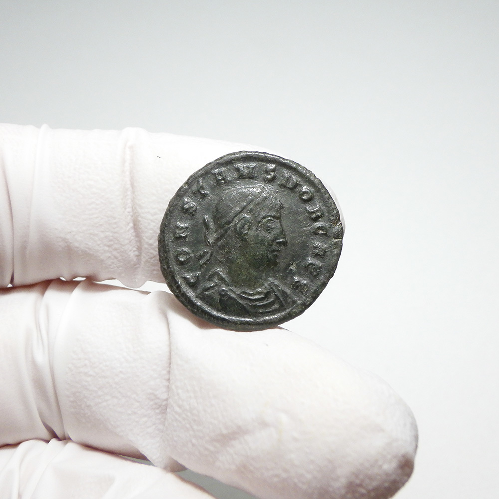 【古代ローマコイン】Constans（コンスタンス1世）クリーニング済 ブロンズコイン 銅貨 フォリス(wtmbsBxXdk)_画像2