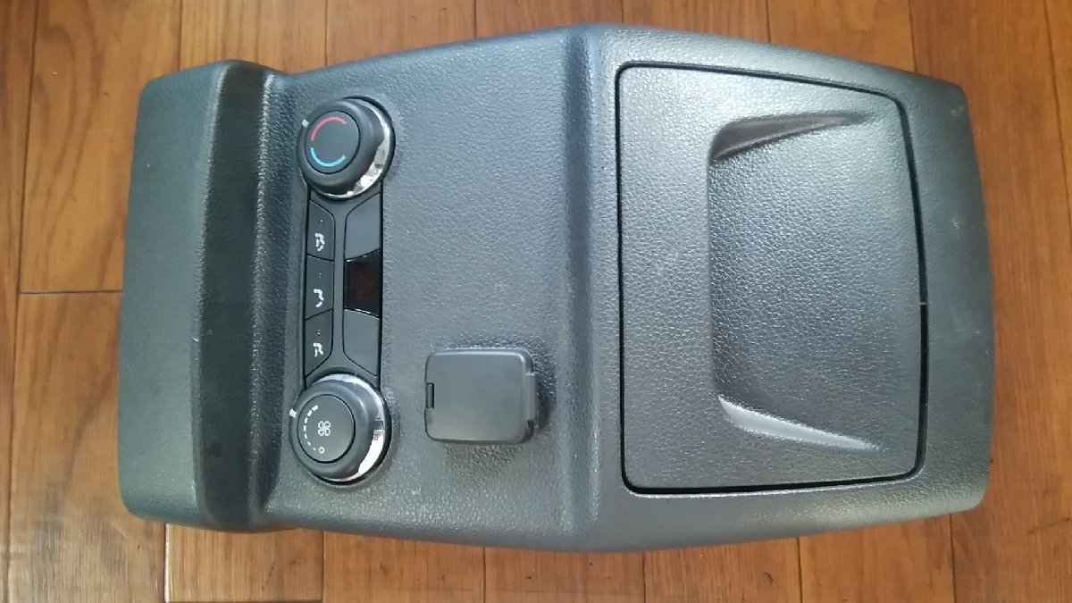U#962 Ford Explorer XLT eko форсирование 1FMHK9 2013 год консоль задний выключатель кондиционера panel держатель для напитков 1FMHK8