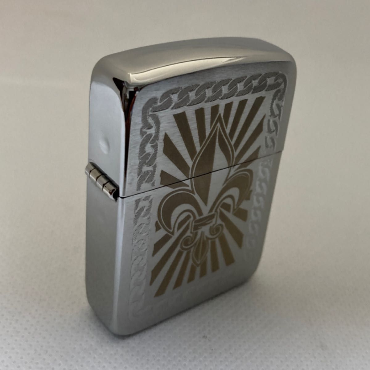 ZIPPO  1941レプリカ　#28325 FLEUR DE LIS  未使用　極美品　箱付き　2013年製