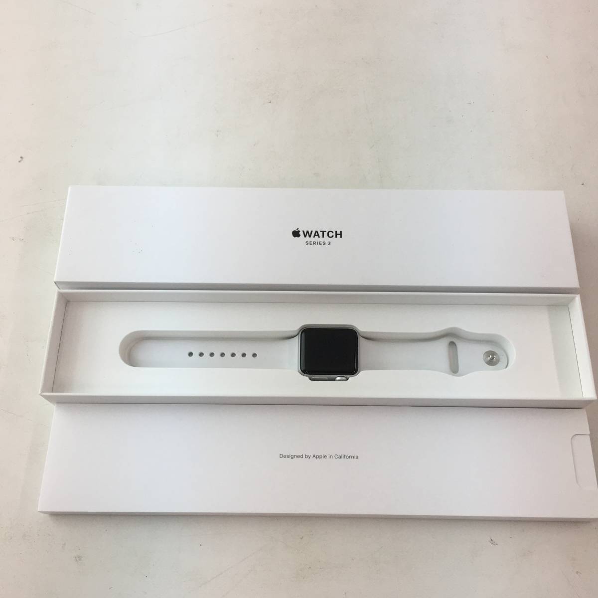 Apple Watch Series 3 GPSモデル 38mm (シルバーアルミニウム/ホワイト