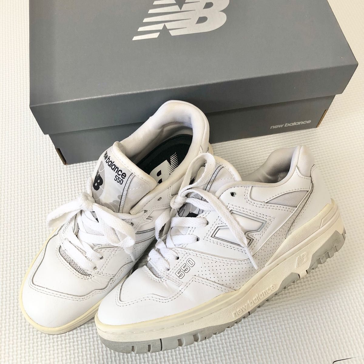 人気　NEW BALANCE ニューバランス　BB550 PB1 23cm ホワイト　スニーカー　バスケットボール　インスタ掲載