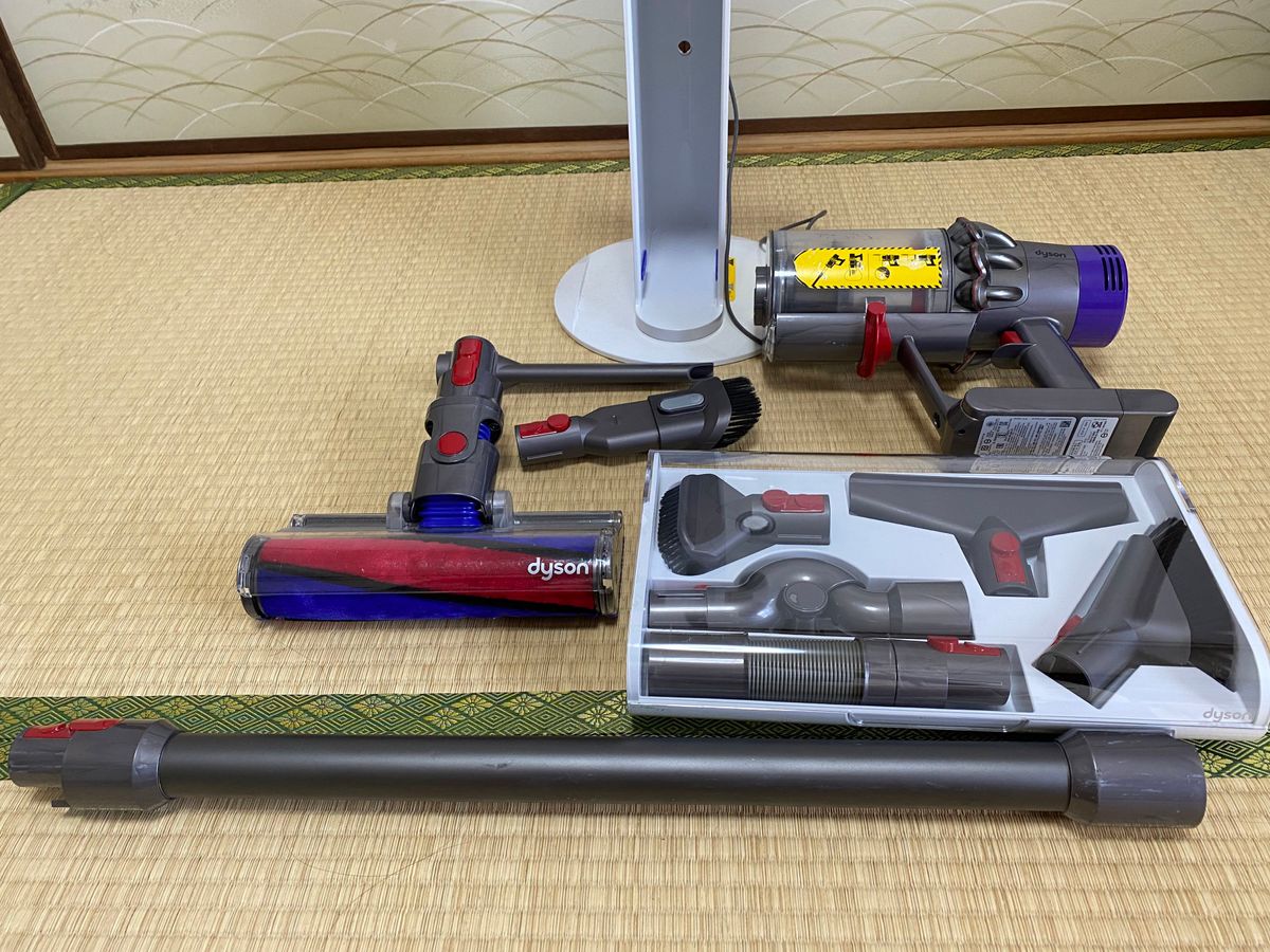 ダイソン Dyson Cyclone V10 Fluffy SV12充電式掃除機|Yahoo ダイソン Dyson Cyclone V10 Fluffy SV12充電式掃除機|Yahoo