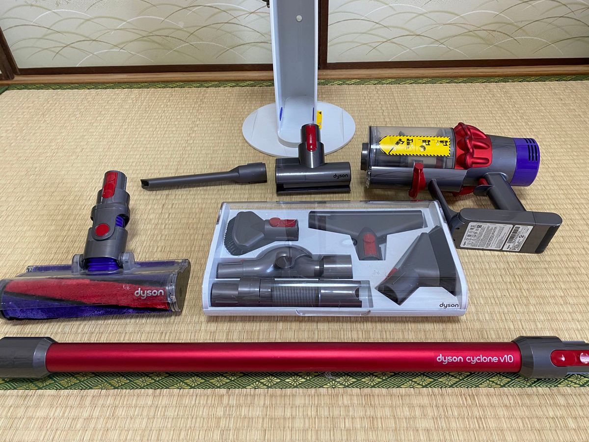 ダイソン Dyson Cyclone V10 Fluffy SV12充電式掃除機|Yahoo ダイソン Dyson Cyclone V10 Fluffy SV12充電式掃除機|Yahoo
