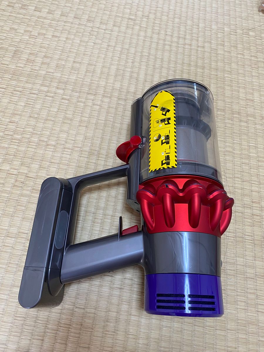 ダイソン Dyson Cyclone V10 Fluffy SV12充電式掃除機|Yahoo ダイソン Dyson Cyclone V10 Fluffy SV12充電式掃除機|Yahoo
