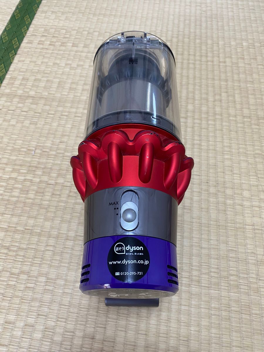 100円～ 展示品 美品 dyson ダイソン cyclone V10 Fluffy SV12