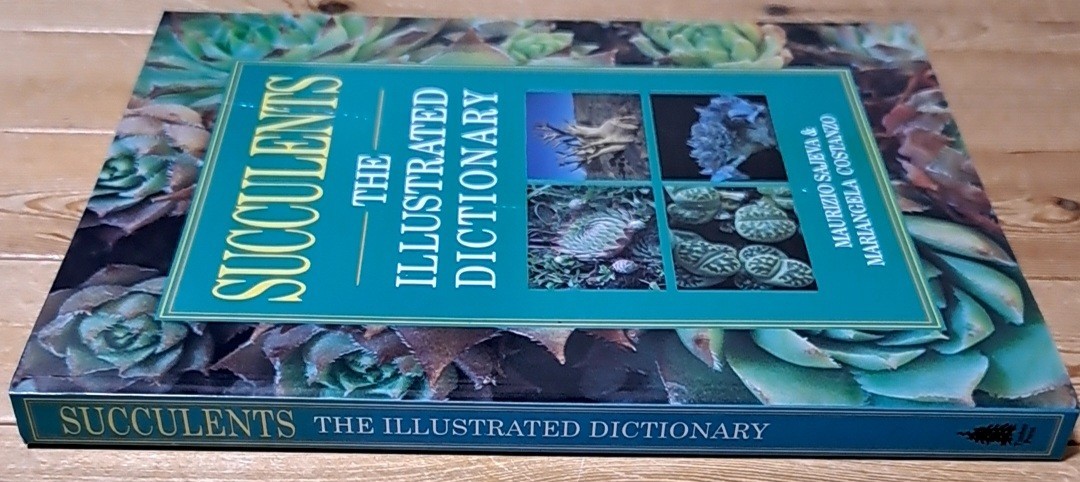 洋書 多肉植物辞典 Succulents: Dictionary 素晴らしい多肉植物図鑑