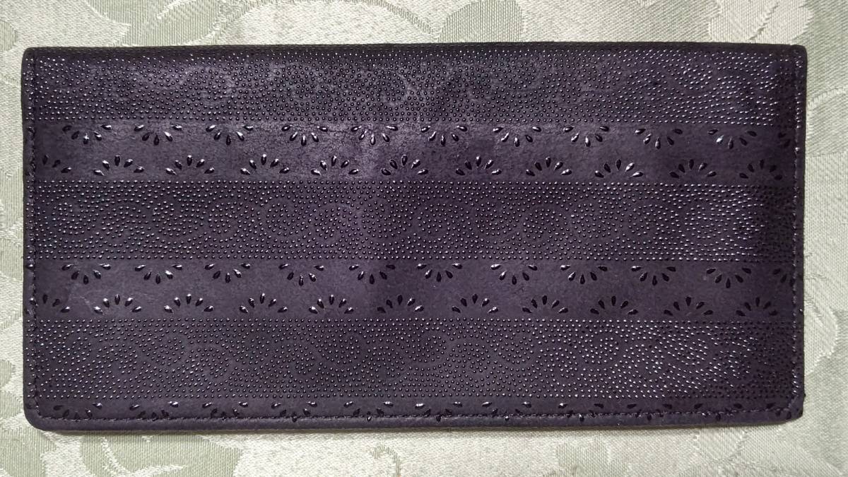印伝屋　甲州印伝　第十三代上原勇七　長財布（18×8.8×1㎝）左ポケット大1、中1、小1、右ポケット大1、カード6