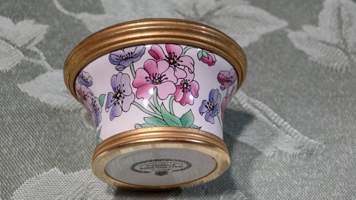 A　英国製　HALCYON DAYS ENAMELS　ハルシオンデイズ　エナメル　ポプリボックス エナメルボックス（4.4×3㎝）草花模様　ケース入り_画像5