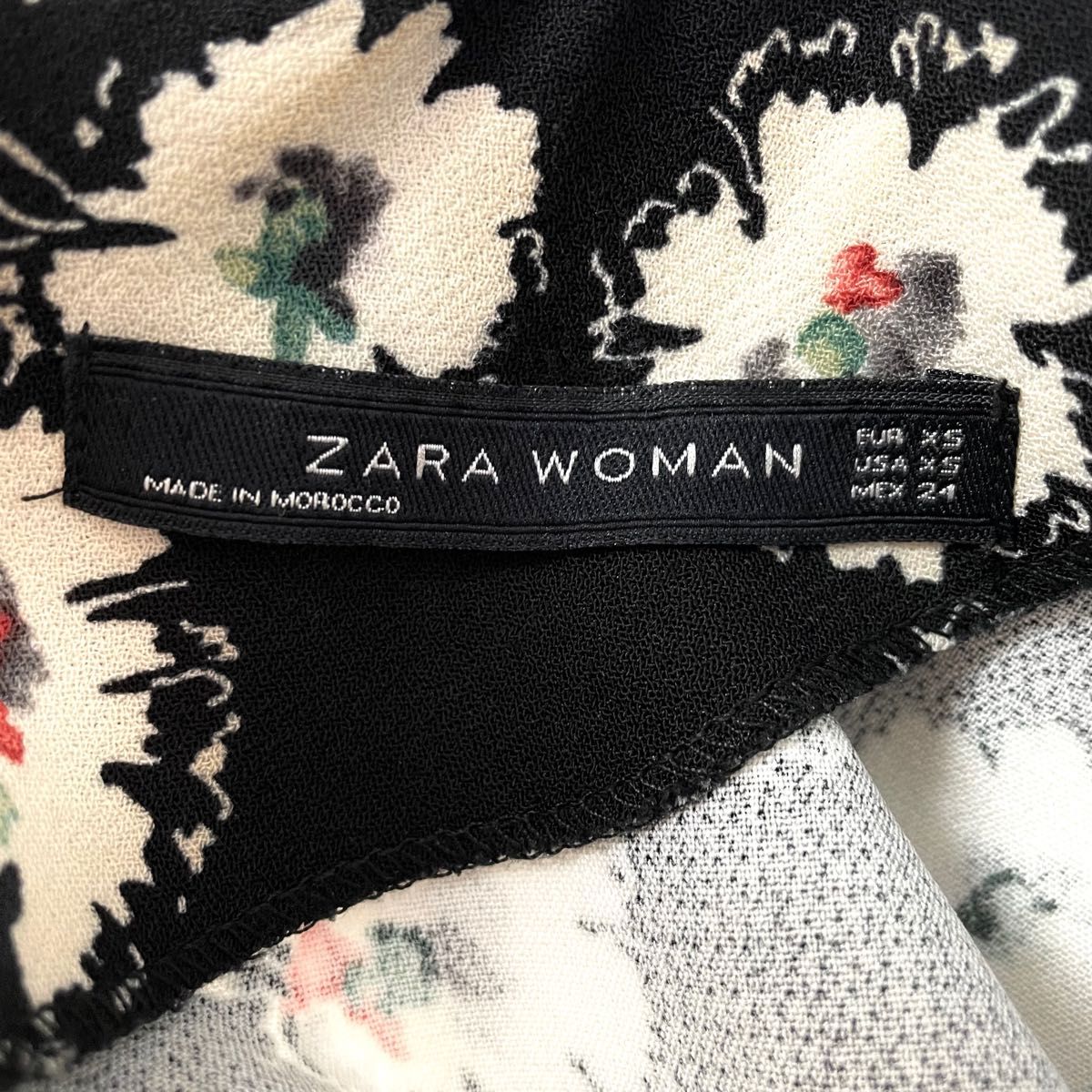 ZARA WOMEN ザラ ウーマン 花柄 ワンピース 黒 ブラック ひざ丈 S 