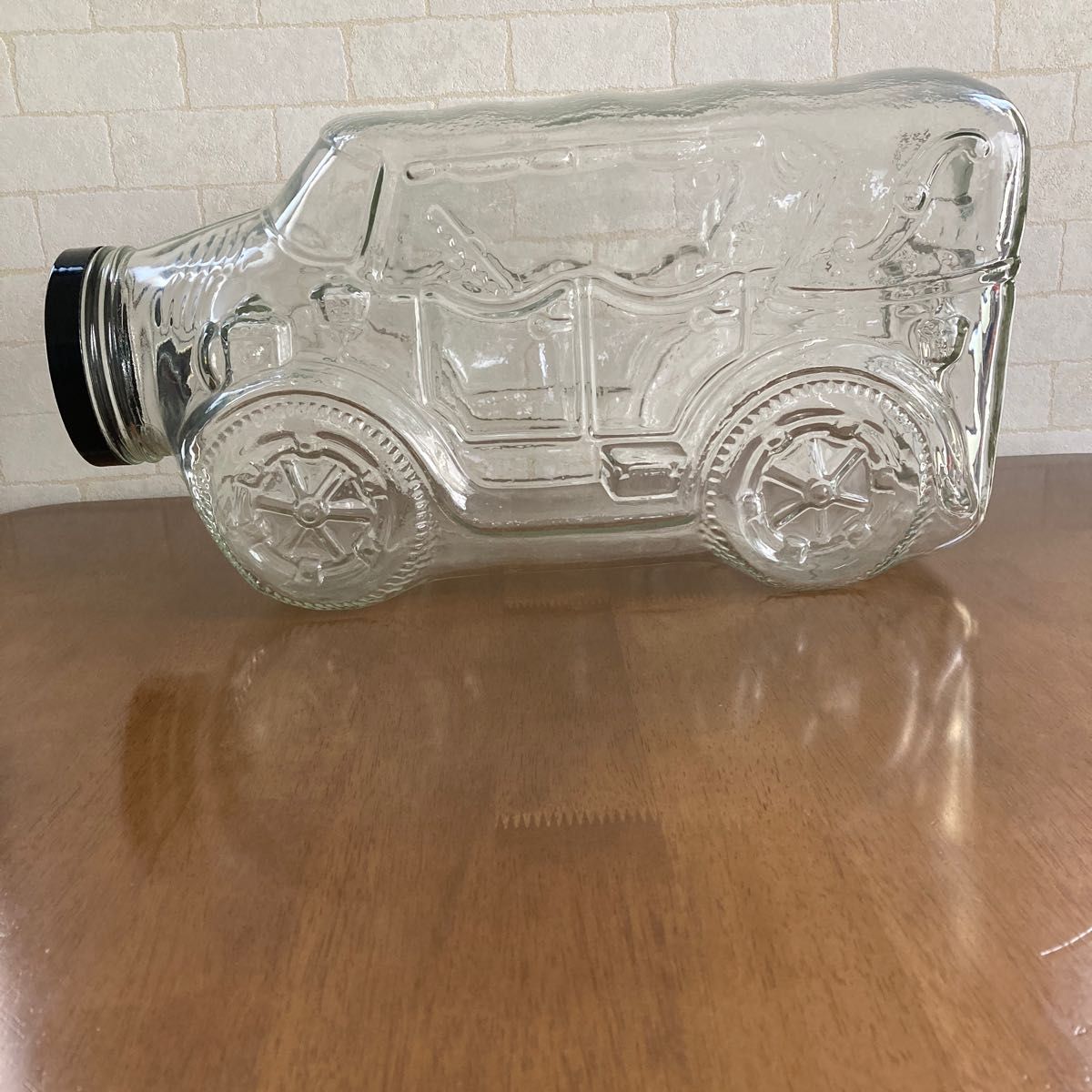 Vintage Glass Jar － Antique Automobile