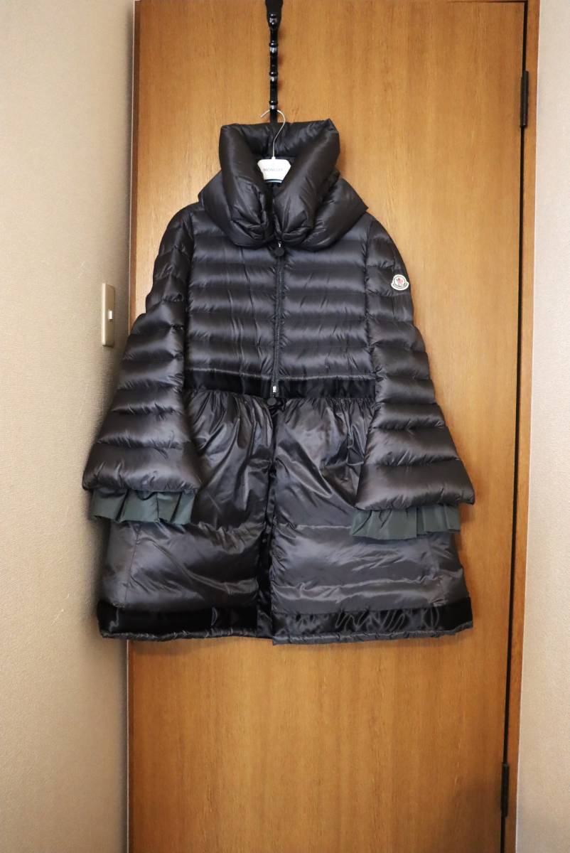 【極美品・希少】LOEILL ダウンコート サイズ２ グレー 国内正規品 モンクレール MONCLER