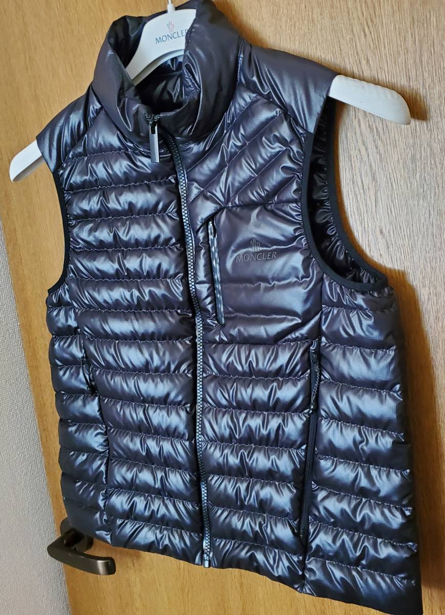 モンクレール【新品同様】VALRAS ダウンベスト サイズ0 国内正規品 MONCLER