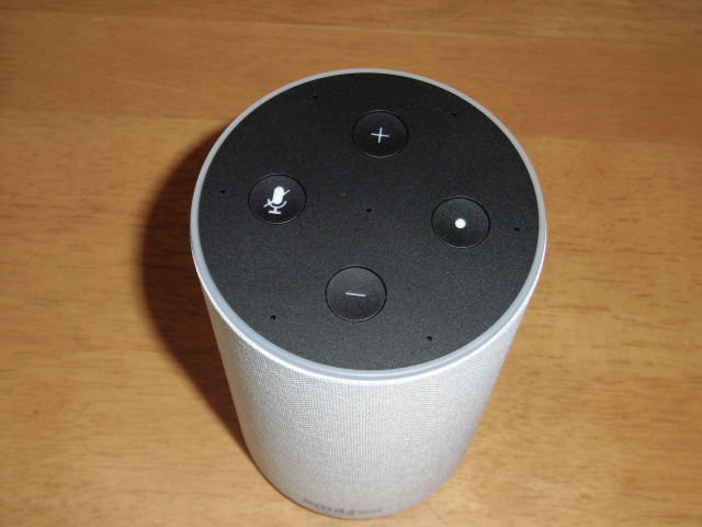 *Echo ( eko -) - Smart speaker Alexa, other in set 