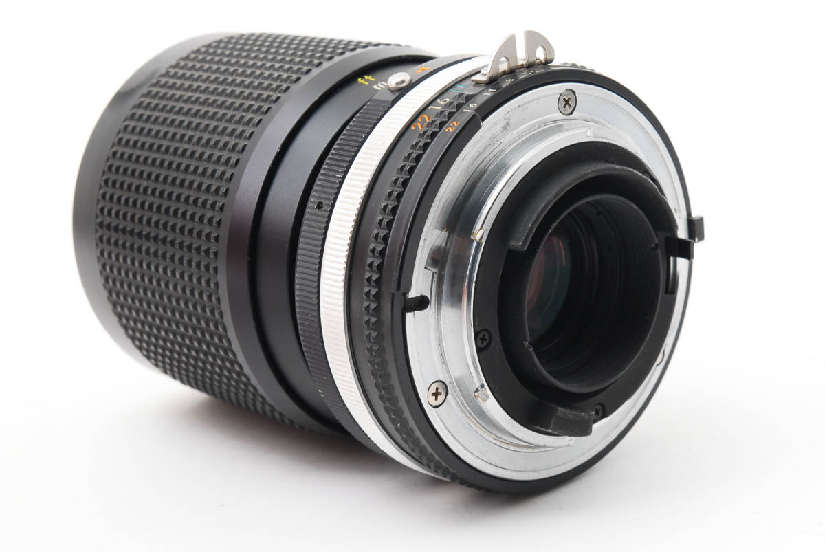 ★ Nikon ニコン Zoom-NIKKOR 35-105mm f/3.5-4.5 Manual Focus Zoom Lens フード キャップ付 ★ #S031の画像4