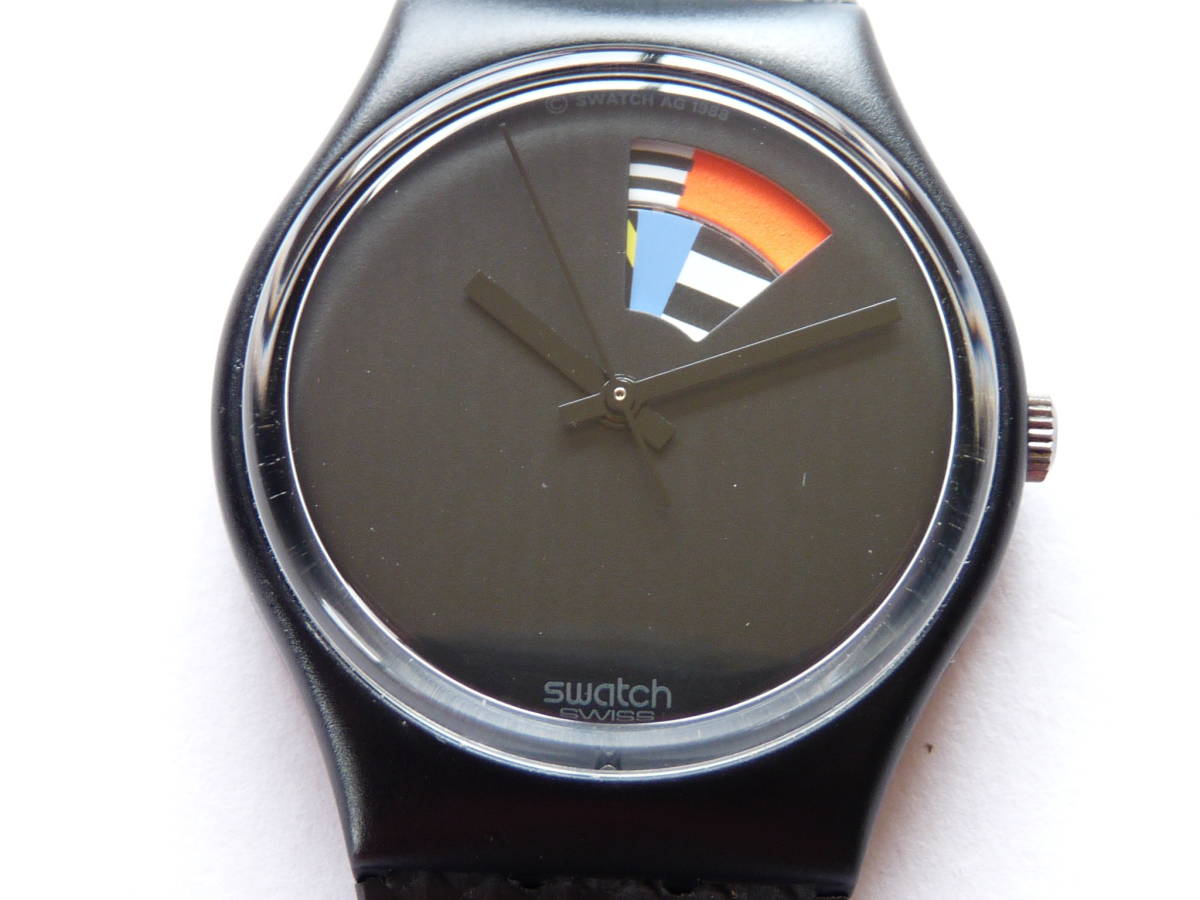 文字盤の切抜部の色が変化します 未使用電池交換済 スウォッチ レギュラーモデル Swatch 1989年 カラーウインド Color Window 品番GB715の画像2