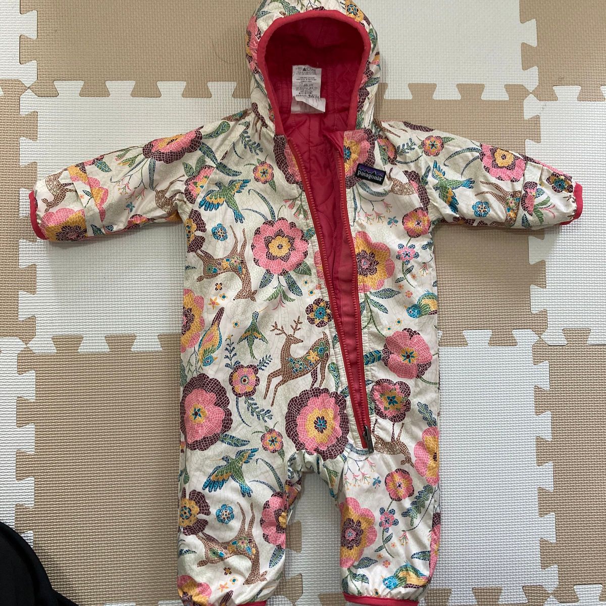 パタゴニア リバーシブル ベビージャンプスーツ patagonia