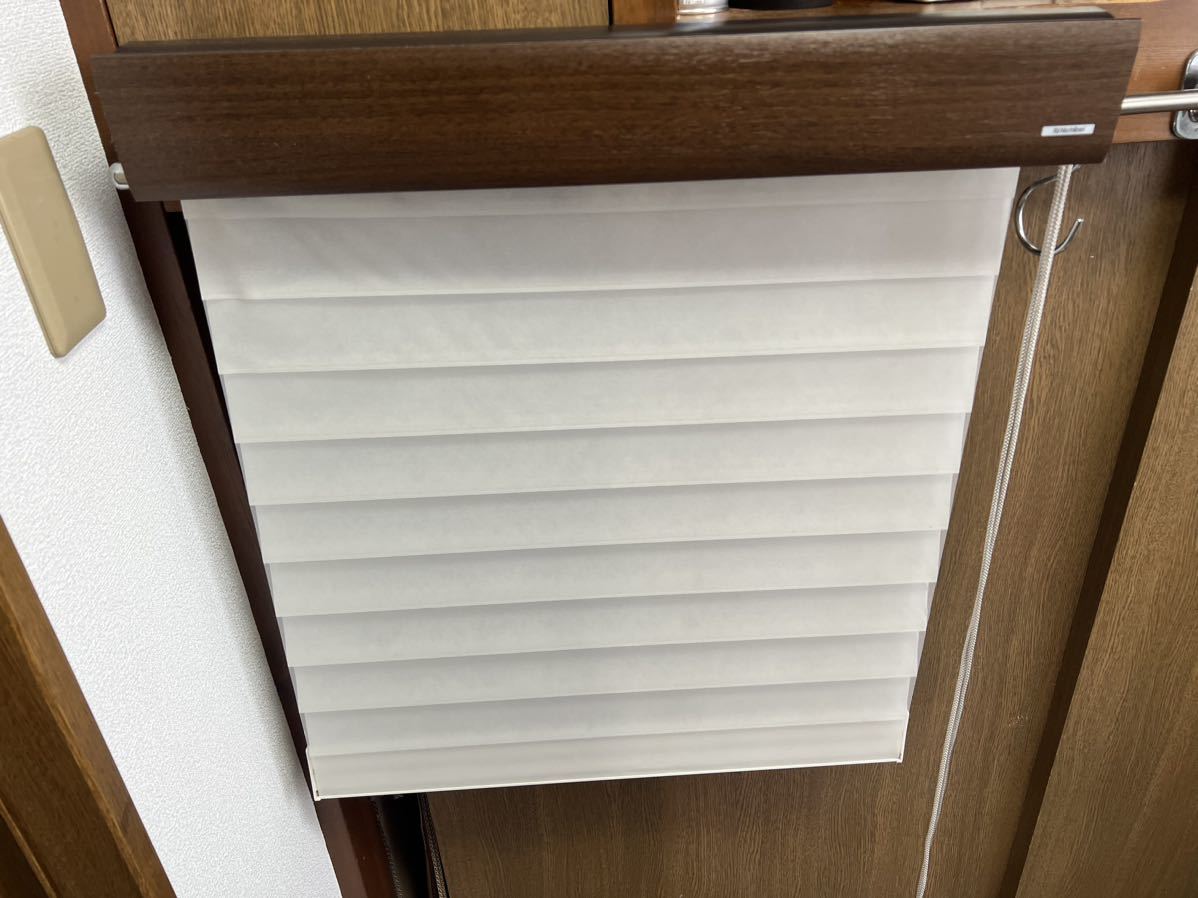 未使用品 ニチベイ 調光ロールスクリーン 59cm巾×220cm高 ハナリ 未使用品 ニチベイ 調光ロールスクリーン 59cm巾×220cm高 ハナリ