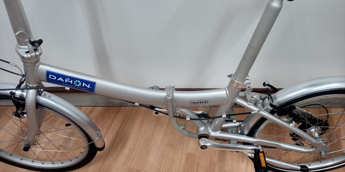ダホン メトロ シルバー Yahoo!オークション - 整備済み DAHON METRO シルバー 折り畳み