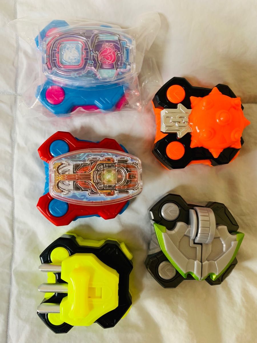中古美品 仮面ライダーギーツDXデザイアドライバーゾンビ 中古美品 仮面ライダーギーツDXデザイアドライバーゾンビ
