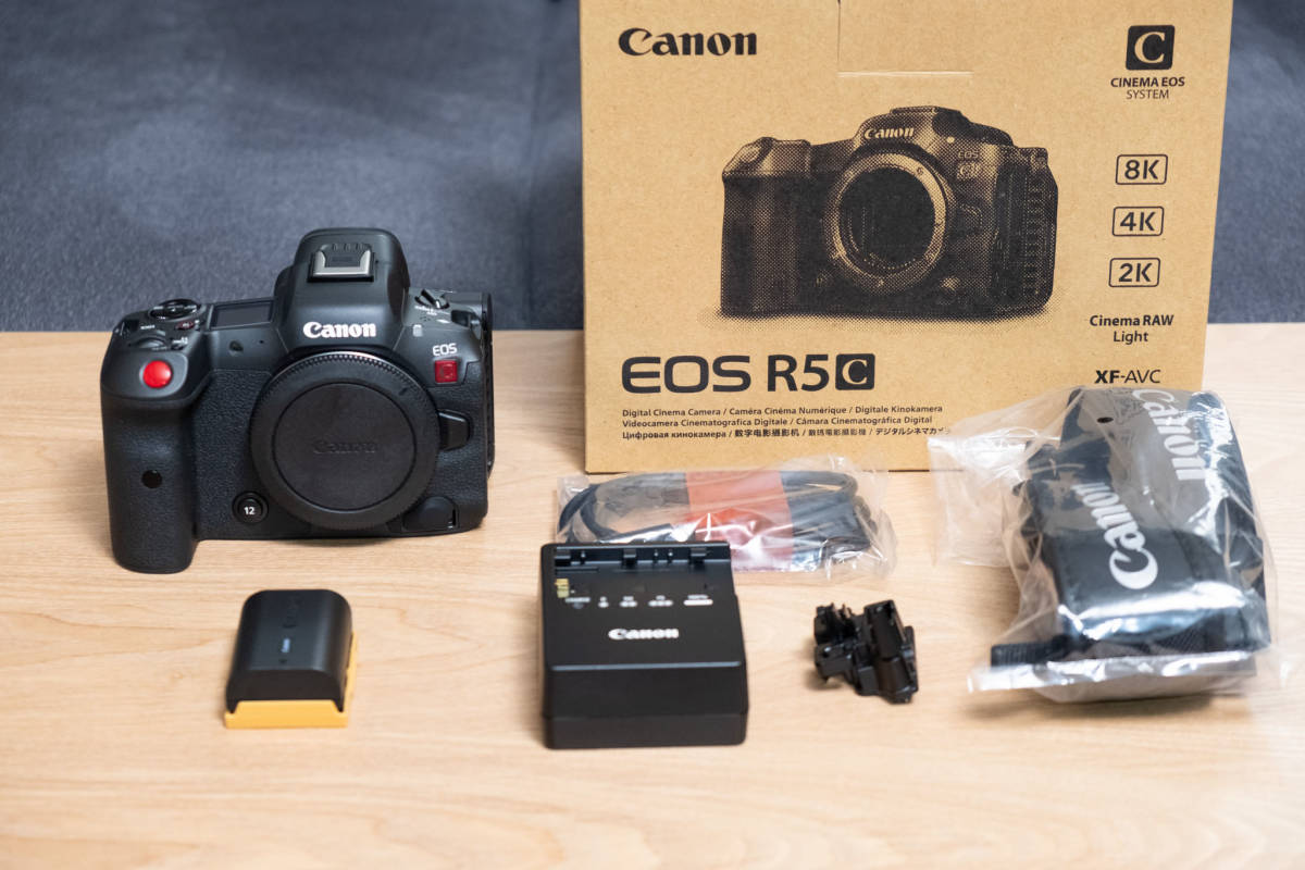 Canon EOS R5C　シネマカメラ 8K/60P RAW動画 内蔵記録_画像1
