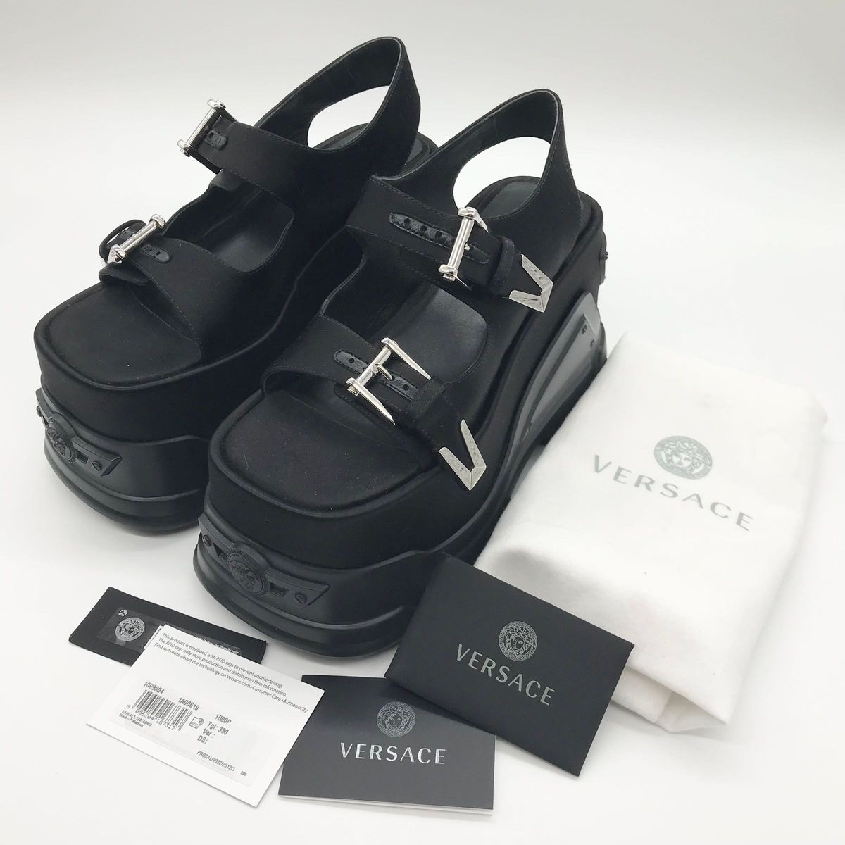 現行品 新品未使用】VERSACE メドゥーサ アンセム 厚底サンダル 現行品 新品未使用】VERSACE メドゥーサ アンセム 厚底サンダル